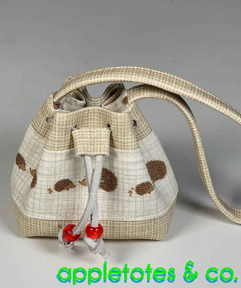 Bucket Bag Sewing Pattern for 18 Inch Dolls