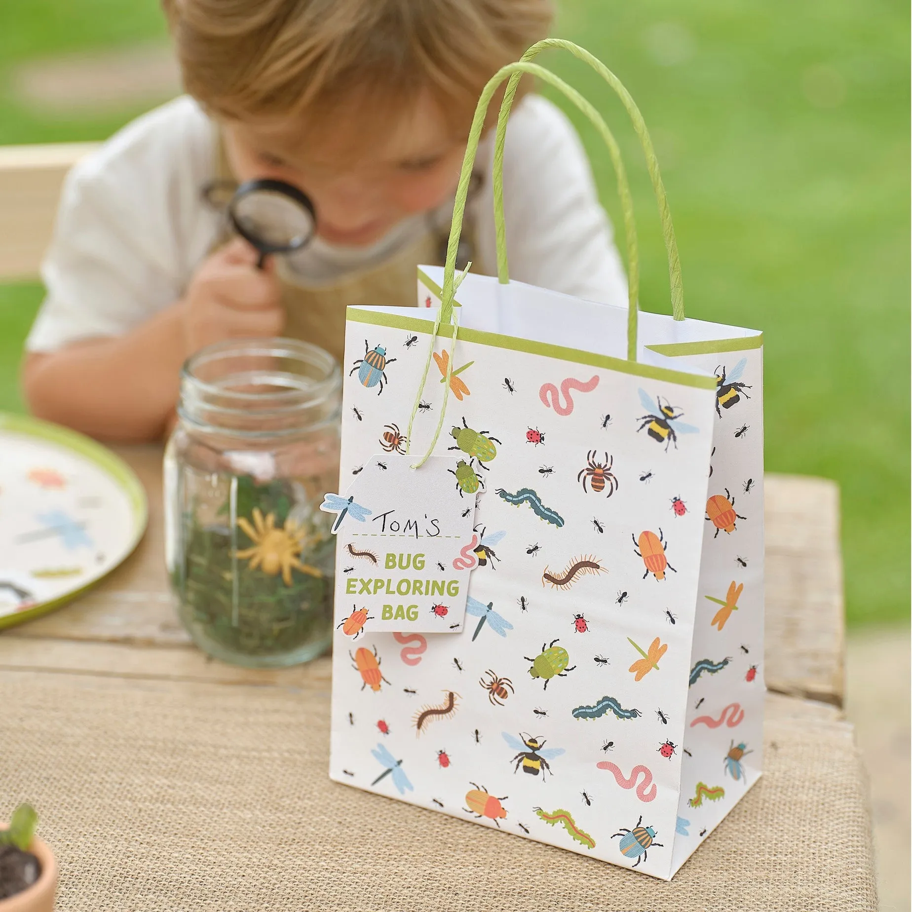 Ginger Ray Bug Hunt Party Bags with Magnifying Glasses - 5 Pkt