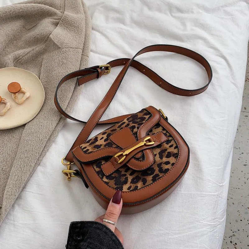 Leopard Saddle Bag in Autumn and Winter